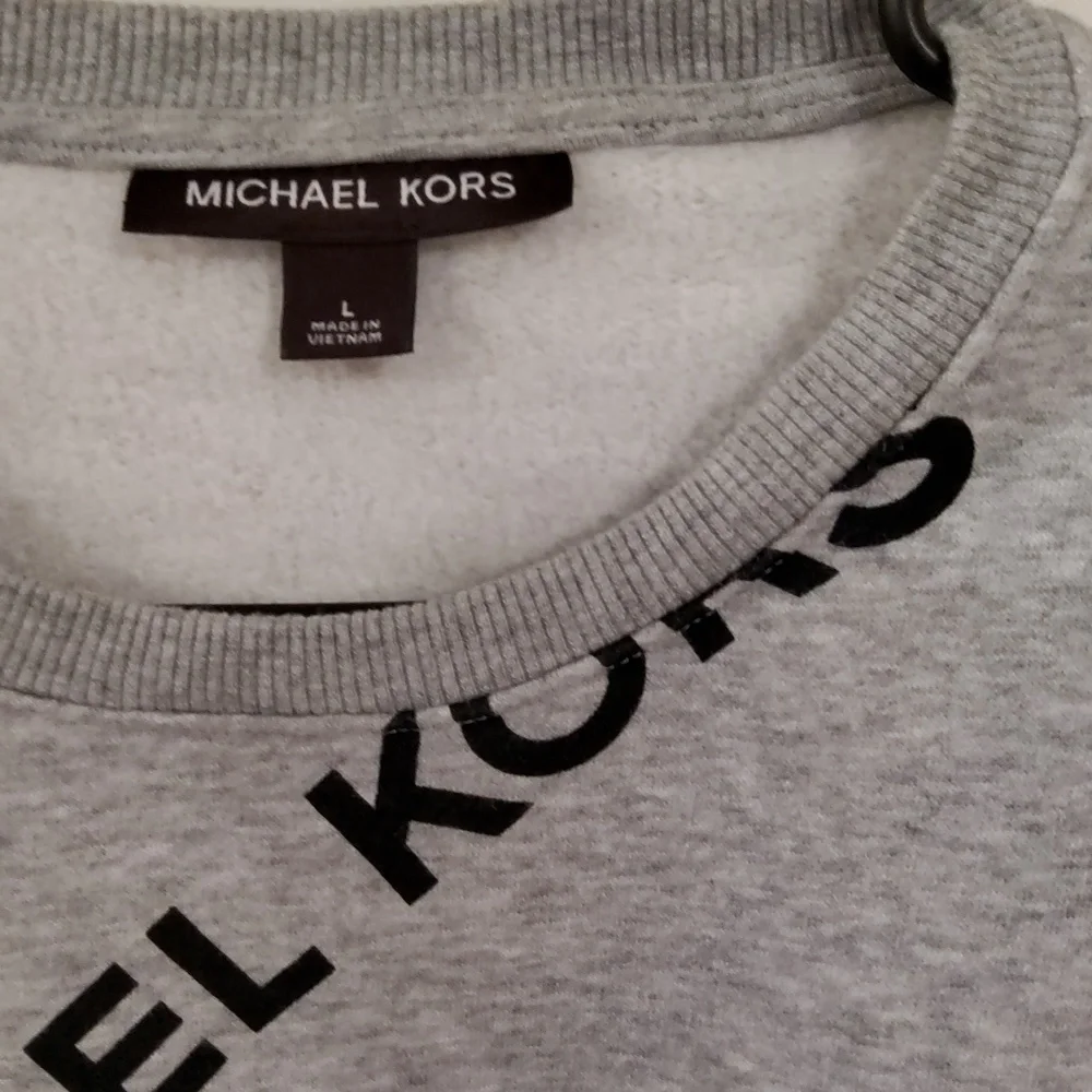 Men's Michael Kors sweater Size Large - Picture 2 of 3